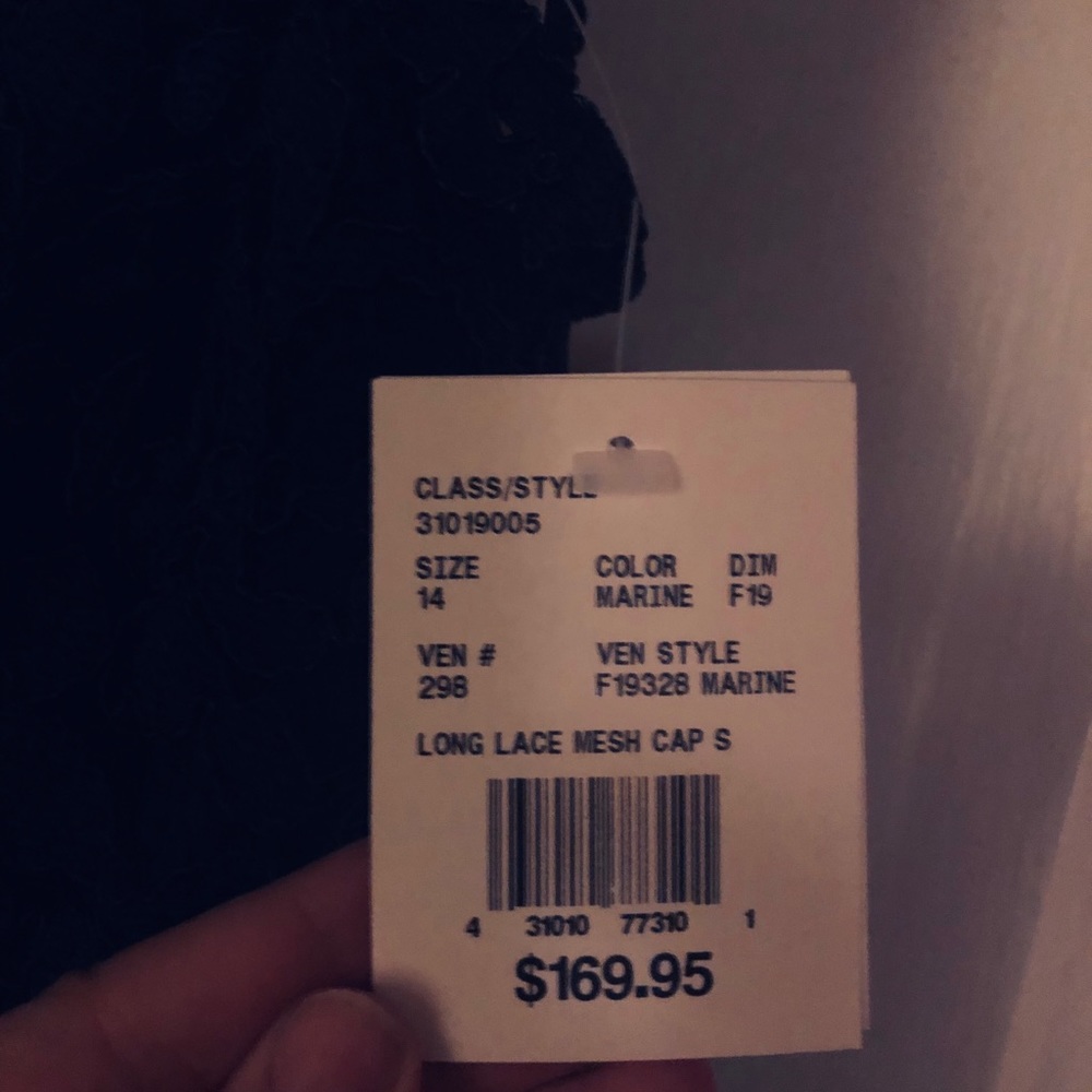 Bridesmaids Dress Never Worn - Picture 2 of 8